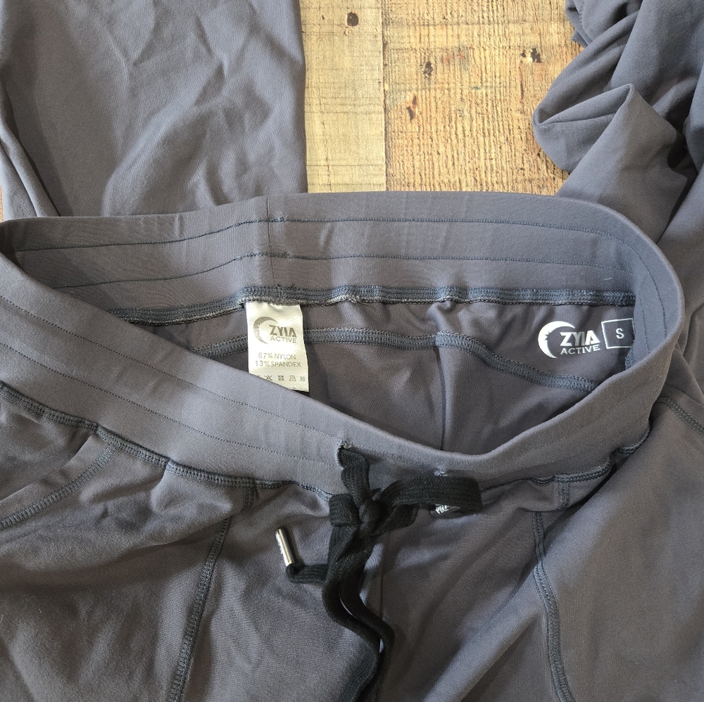 ZYIA Unwind Gray Jogger Pants - Picture 3 of 3
